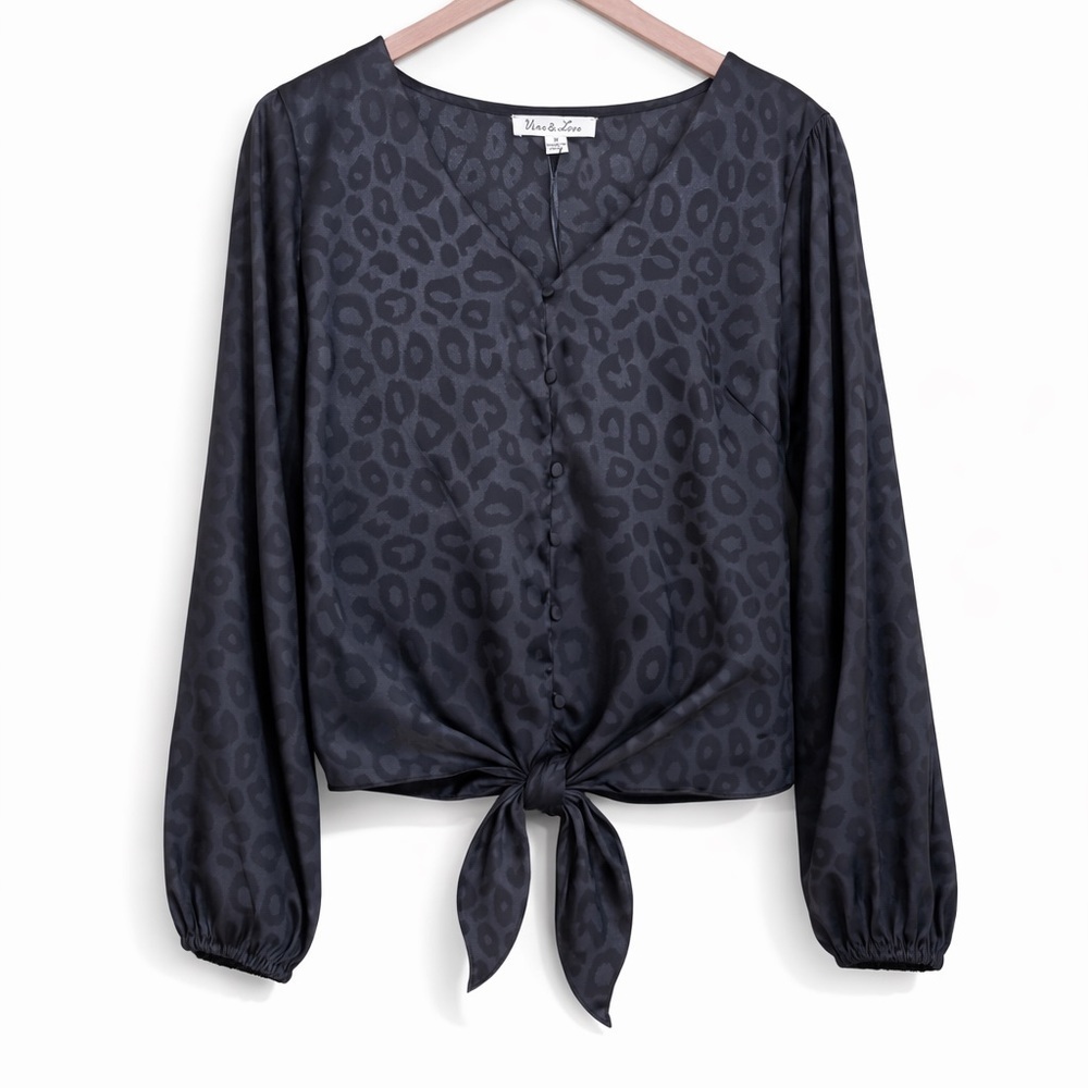 Vine & Love | NWT Black Leopard Print Tie-Front Long Sleeve Button Blouse Top M